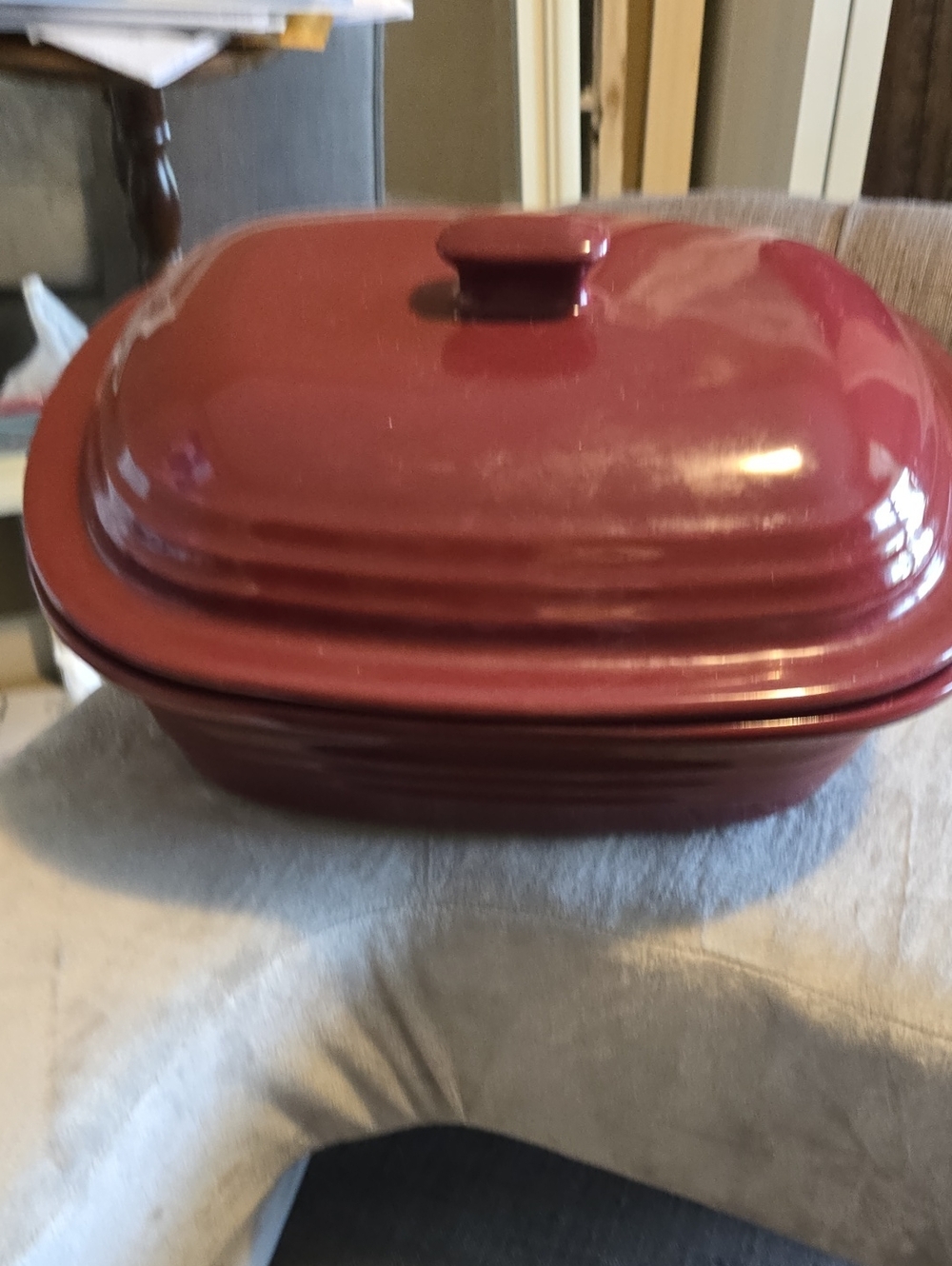Pampered Chef Burgandy Covered Ceramic Casserole Dish - 3.1 Qt